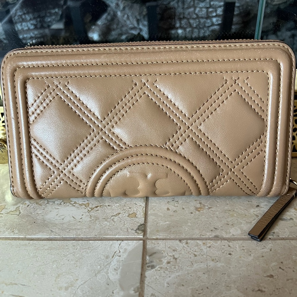 Tory Burch Beige Wallet